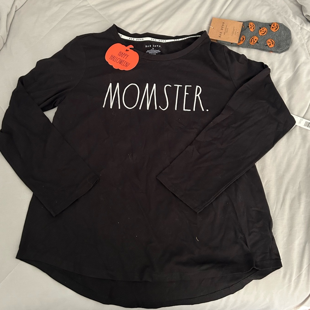 Rae Dunn MOMSTER top!